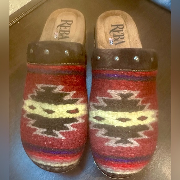 Reba by Justin Clogs - 7 - Picture 2 of 5